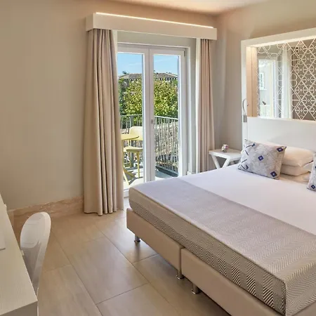 Is Serenas Üdülőközpont 4*