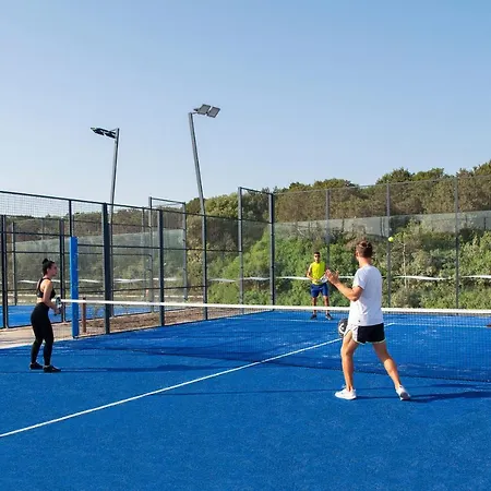 Is Serenas Ośrodek wypoczynkowy 4*