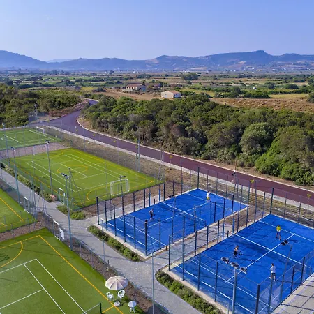 Курортный комплекс Is Serenas 4*