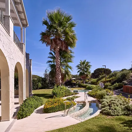 Курортный комплекс Is Serenas