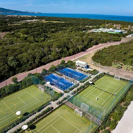 Курортный комплекс Is Serenas